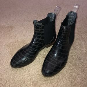 Fashion ankle boots